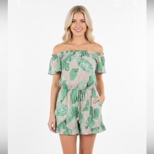 Stylehouse medium striped palm leaves vacay romper